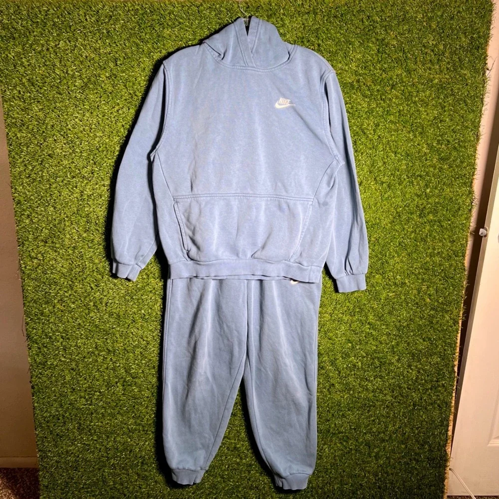 Nike Sportswear Youth XL Light‎ Blue Fleece Hoodie and Jogger Tracksuit Set